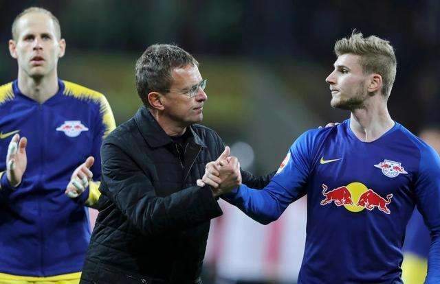 皇马向对手征求交换球衣意向单，姆巴佩、贝林厄姆最受欢迎（皇马征集对手交换球衣名单，姆巴佩与贝林厄姆最抢手）