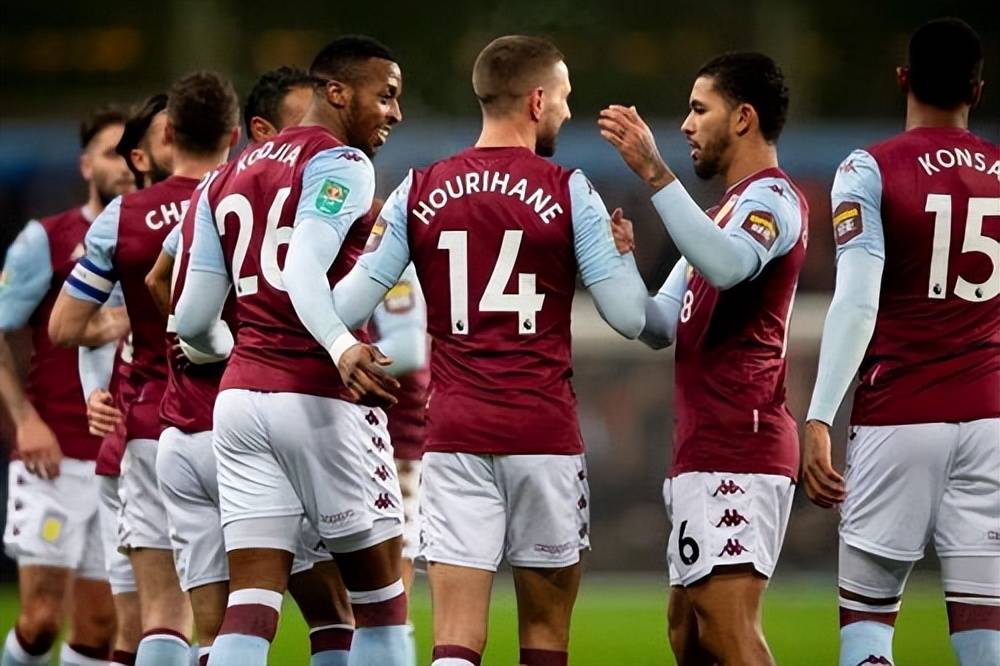 新赛季英超前瞻：红军卫冕难 阿森纳剑指破咒（英超新季前瞻：利物浦卫冕艰难，阿森纳誓破魔咒）