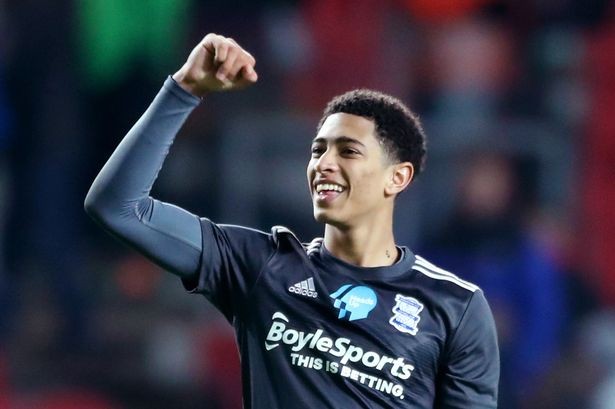 澳超战报：索耶点球梅开二度，麦克阿瑟2-1逆转布里斯班狮吼（澳超：索耶两度点射建功，麦克阿瑟2-1逆转布里斯班狮吼）