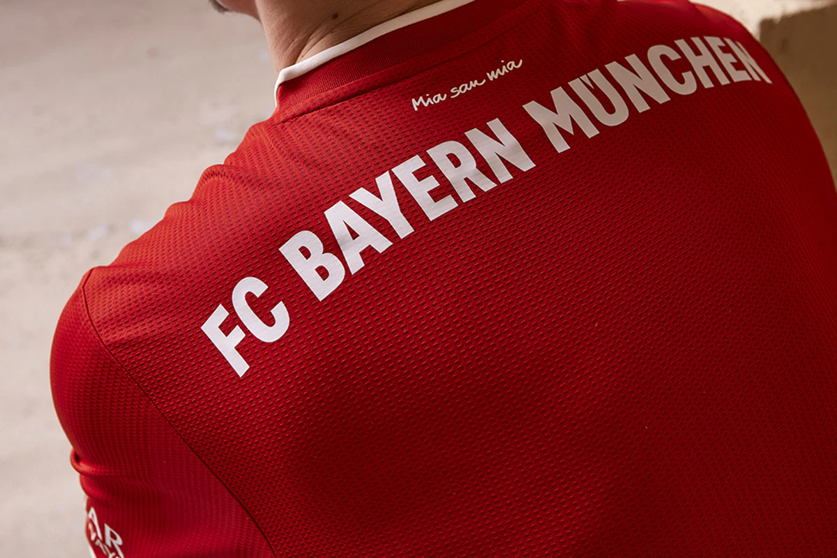 每体：巴萨不给客队球迷球票，毕巴高层把自己的球票让给球迷（每体：巴萨不向客队球迷提供球票，毕巴高层将自用票让予球迷）