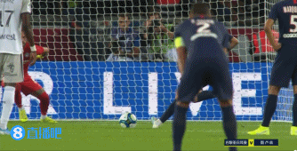 NBA常规赛战报：湖人客场险胜太阳,