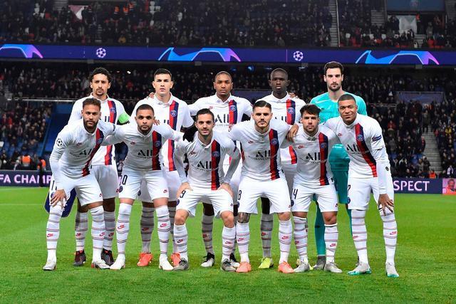 都体：佛罗伦萨球迷说DV9是“吉普赛人”，俱乐部被罚款2万欧