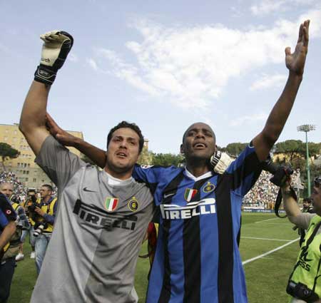 温哥华白浪公布下赛季阵容：已行使合同选项，与穆勒续约一年