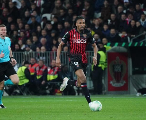 邮报：切尔西想为马帅提供足够的阵容厚度，每位置至少会有2人