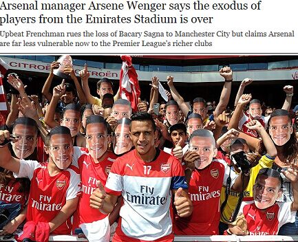 致敬，王刚庆祝足协杯冠军时背后写着：献给我们的主帅塞蒂恩（王刚庆祝足协杯夺冠，背后印字致献主帅塞蒂恩）