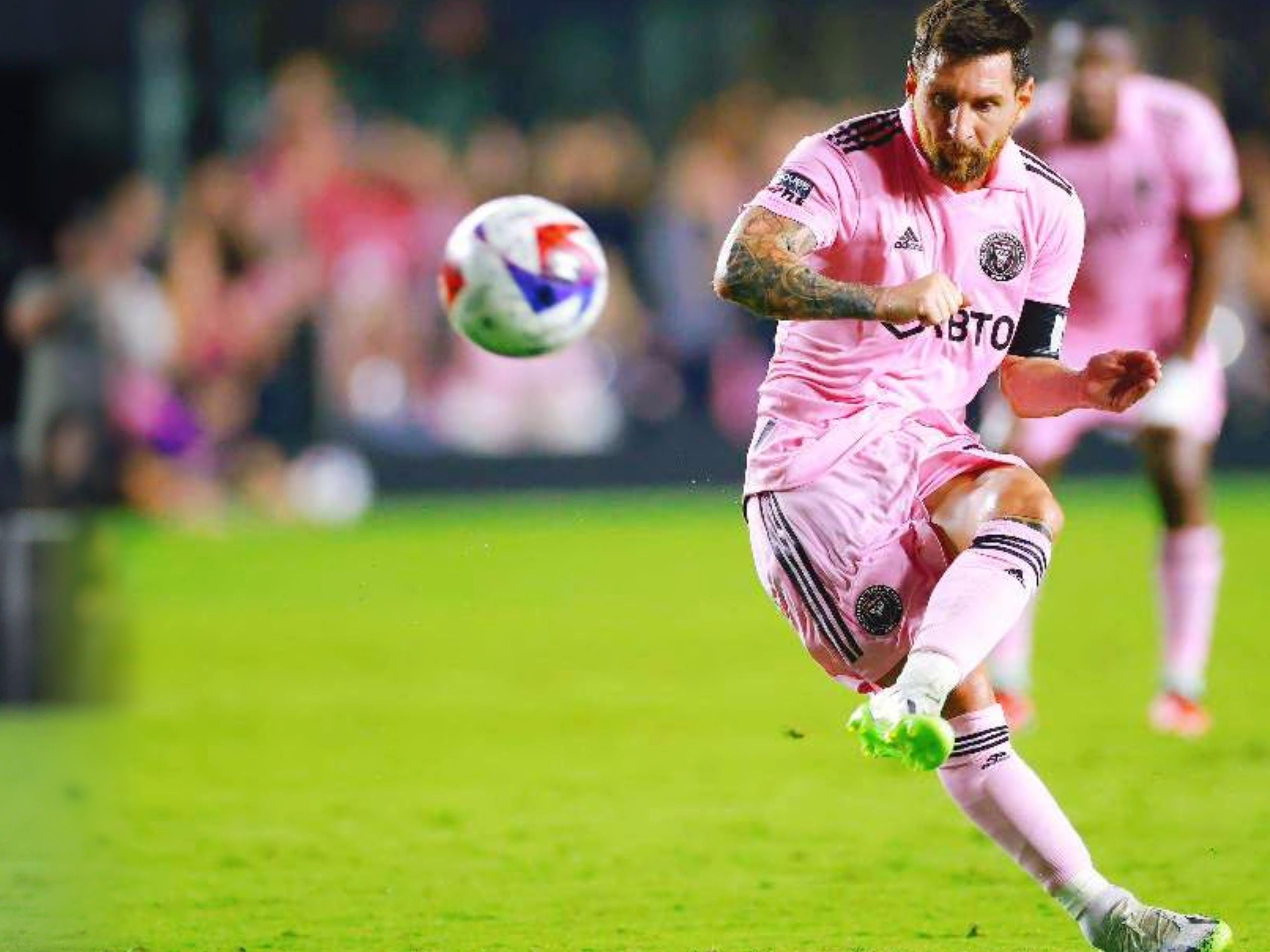 澳超半场：桑托斯破门被吹，麦克阿瑟暂0-0墨尔本胜利