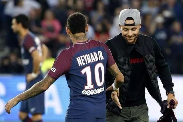 永利澳门推出“永利之夜”高端娱乐节目